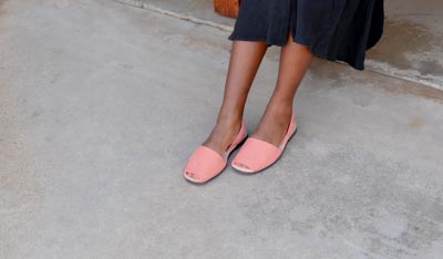 Pons Shoes Classic Style in Coral