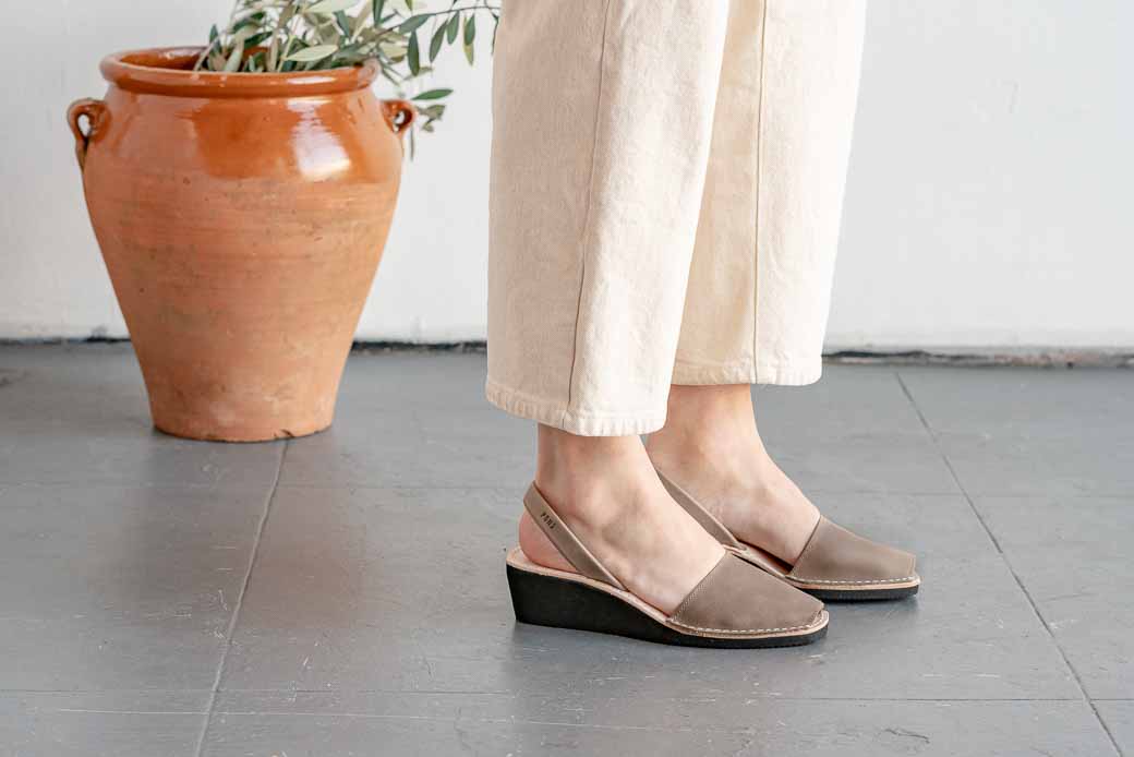 Outlet FINAL SALE - Wedge Taupe
