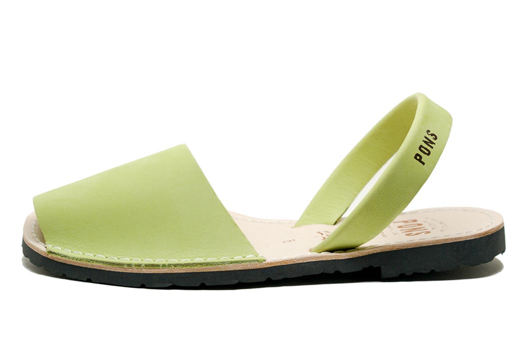 Classic Style Women Pistachio Avarcas