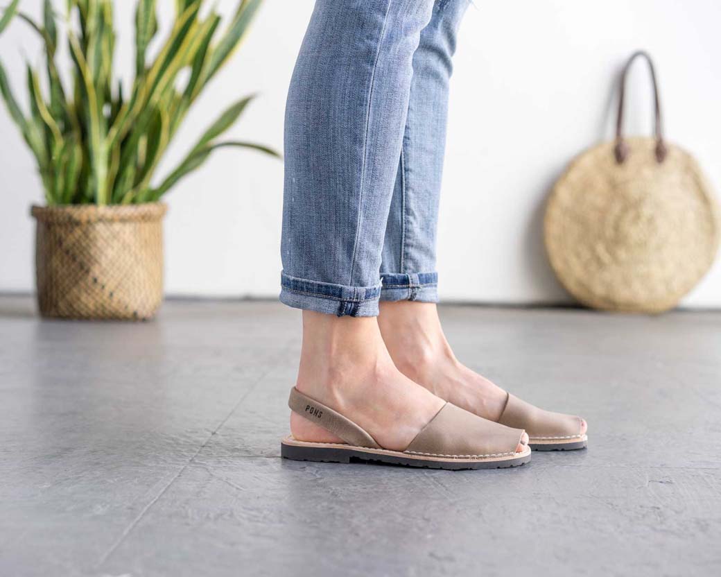 Outlet FINAL SALE - Classic Style Women Taupe