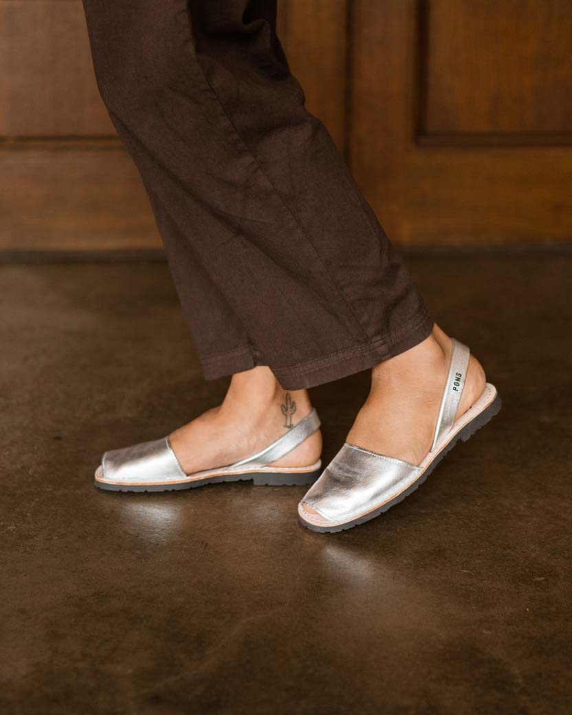 Outlet FINAL SALE - Classic Style Metallic Silver