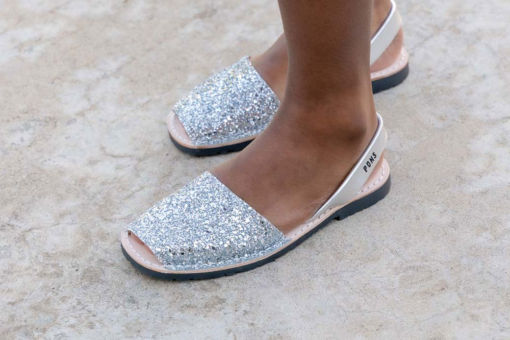 Pons Classic Style Glitter Silver Avarca Sandals for Women | Avarcas USA