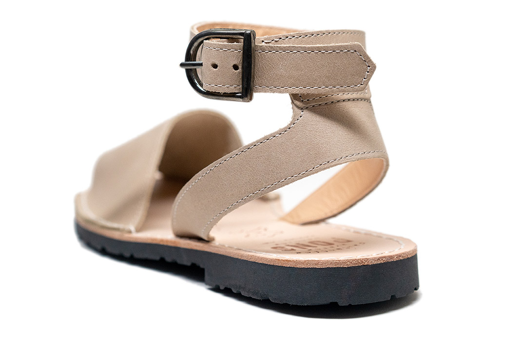 Outlet FINAL SALE - Classic Style Strap Sand